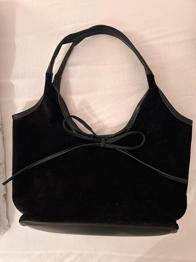 Umhängetasche mit Schleife