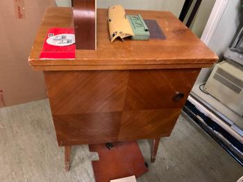 Vintage Adler Nähmaschine 70 er - für Bastler zu Verschenken