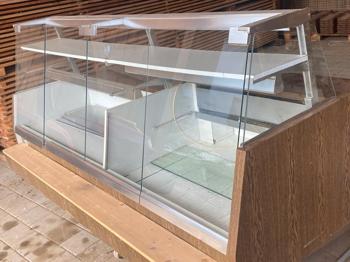 Theke, Verkaufstheke, Kuchentheke