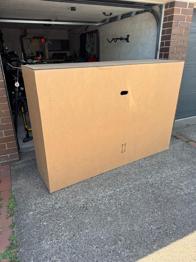 riesen Karton zu verschenken 180x124x50cm