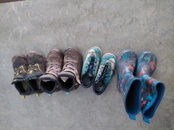 Junge Schuhe gr. 30 31 zu Verschenken