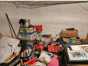 Trödel/Flohmarkt/Hausrat zu verschenken