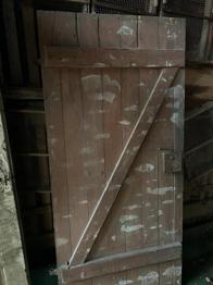 Alte Türen zu verschenken