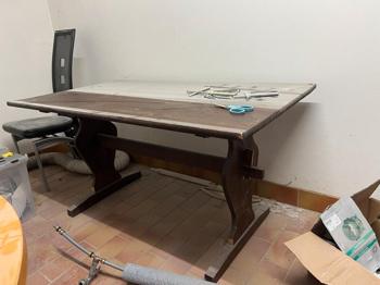 Tisch x zu verschenken