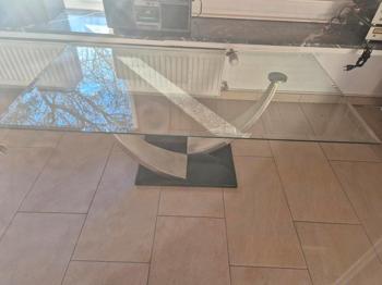 Wohnzimmer glastisch zu verschenken