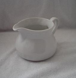 Blumentopf Milchkännchen Saftkännchen Saucierre weiss Winterling