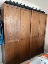 Kleiderschrank zu verschenken