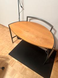 Schreibtisch zu verschenken