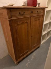 Schrank zu verschenken