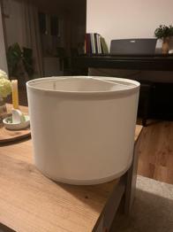 Ikea Lampenschirm zu verschenken