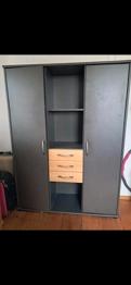 Schrank zu verschenken