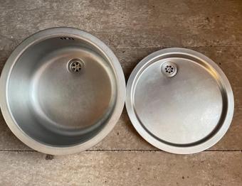 Spülbecken mit Abtropfbecken zu verschenken