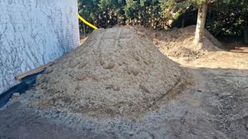 Füllsand an Selbstabholung zu verschenken ca. 8 m3.