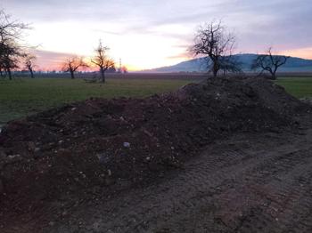 Aushub/ Auffüllmaterial/ Erdaushub/ Boden