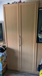 2 Kleiderschränke zu verschenken