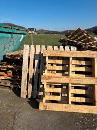 Holz Paletten zu verschenken