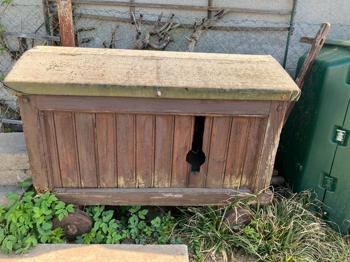 Aufbewahrungskiste mit Rädern