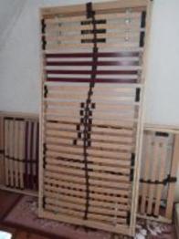 Verschenke zwei sehr gut erhaltene Federböden 90 x 190.